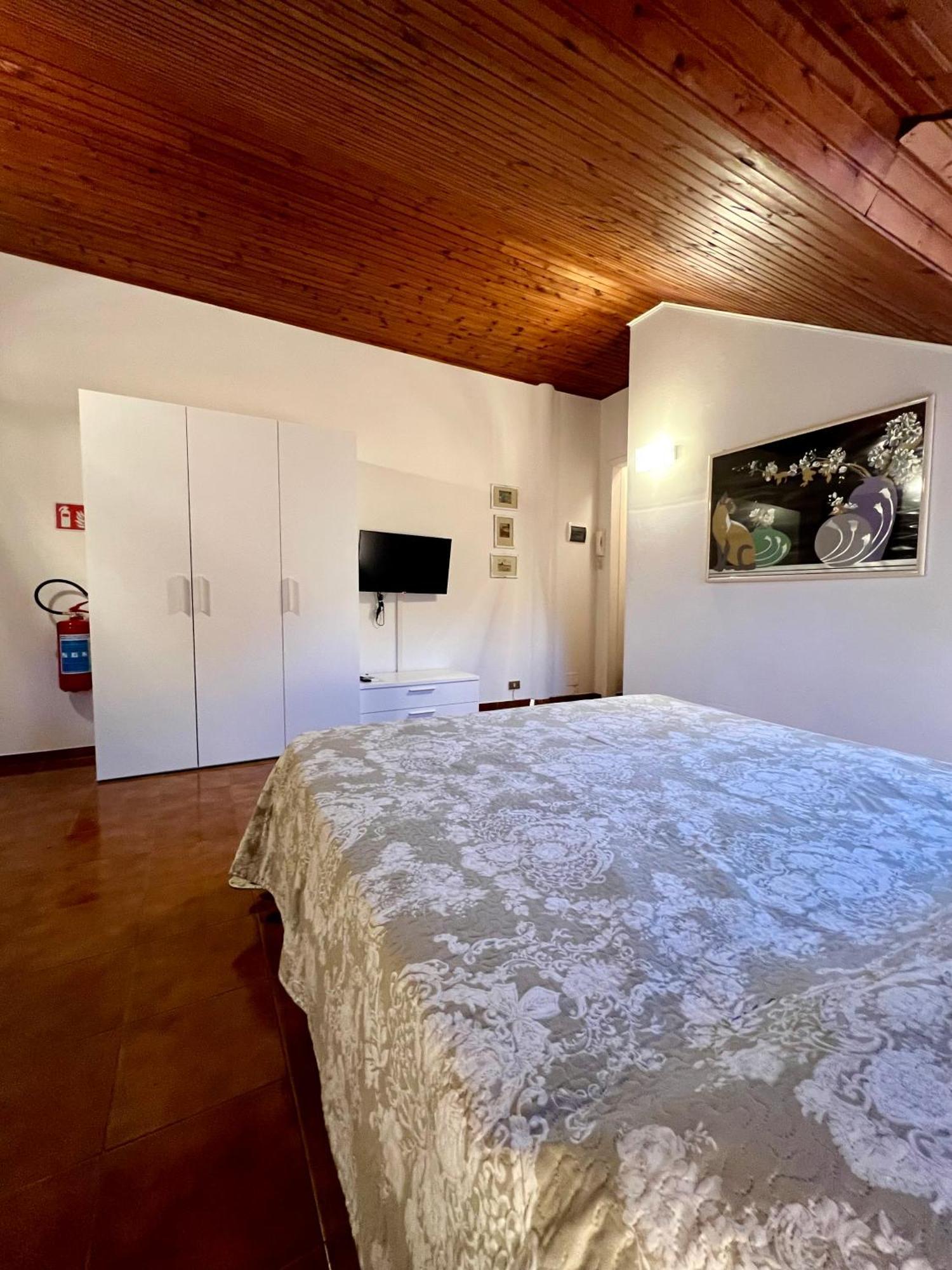 Castagneto 11 Apartment Рапало Екстериор снимка